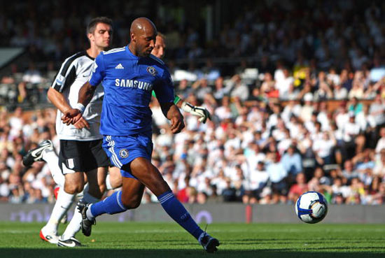 扑点+6次扑救，迈尼昂当选与国米一役米兰队内最佳球员（扑出点球并完成6次扑救，迈尼昂获评米兰德比队内最佳球员）