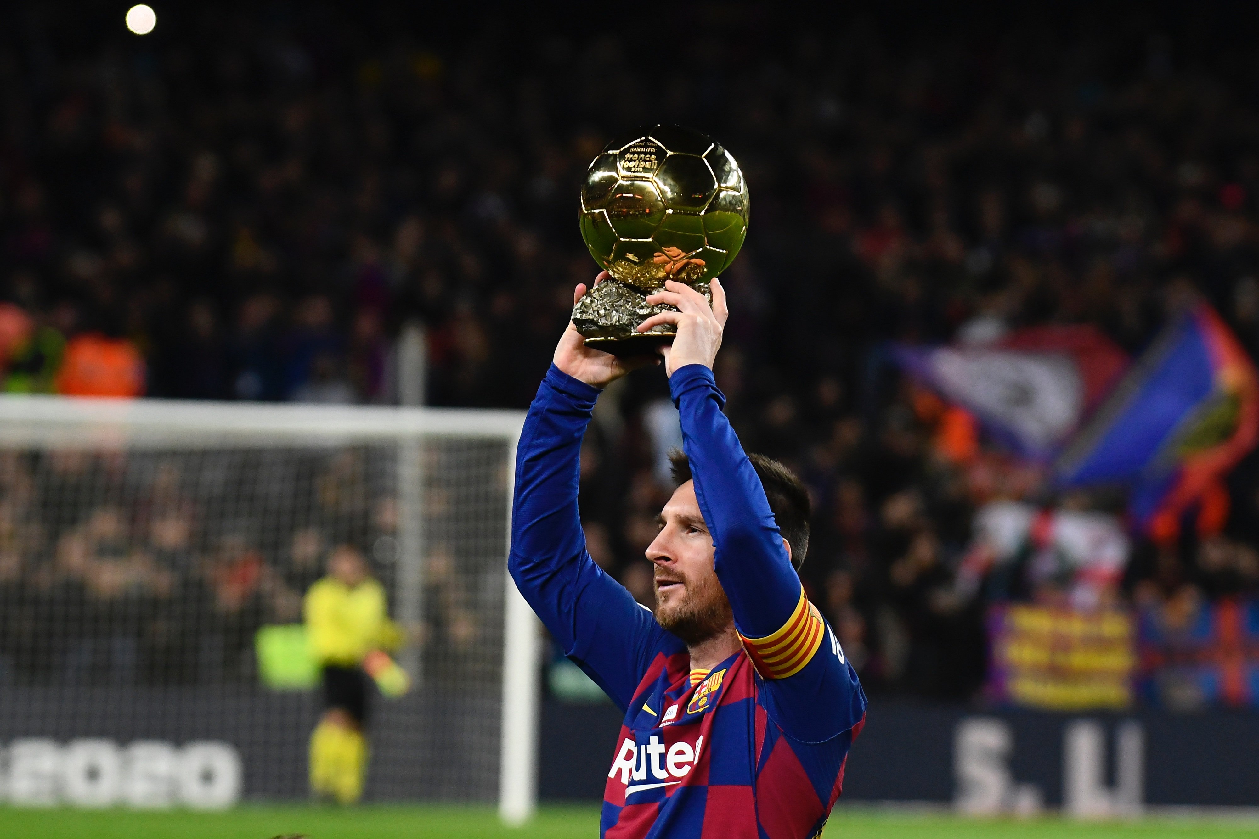 德转：王上源与河南队续约一年，新合同至2026年底（德转：王上源续约河南一年，合同延至2026年底）