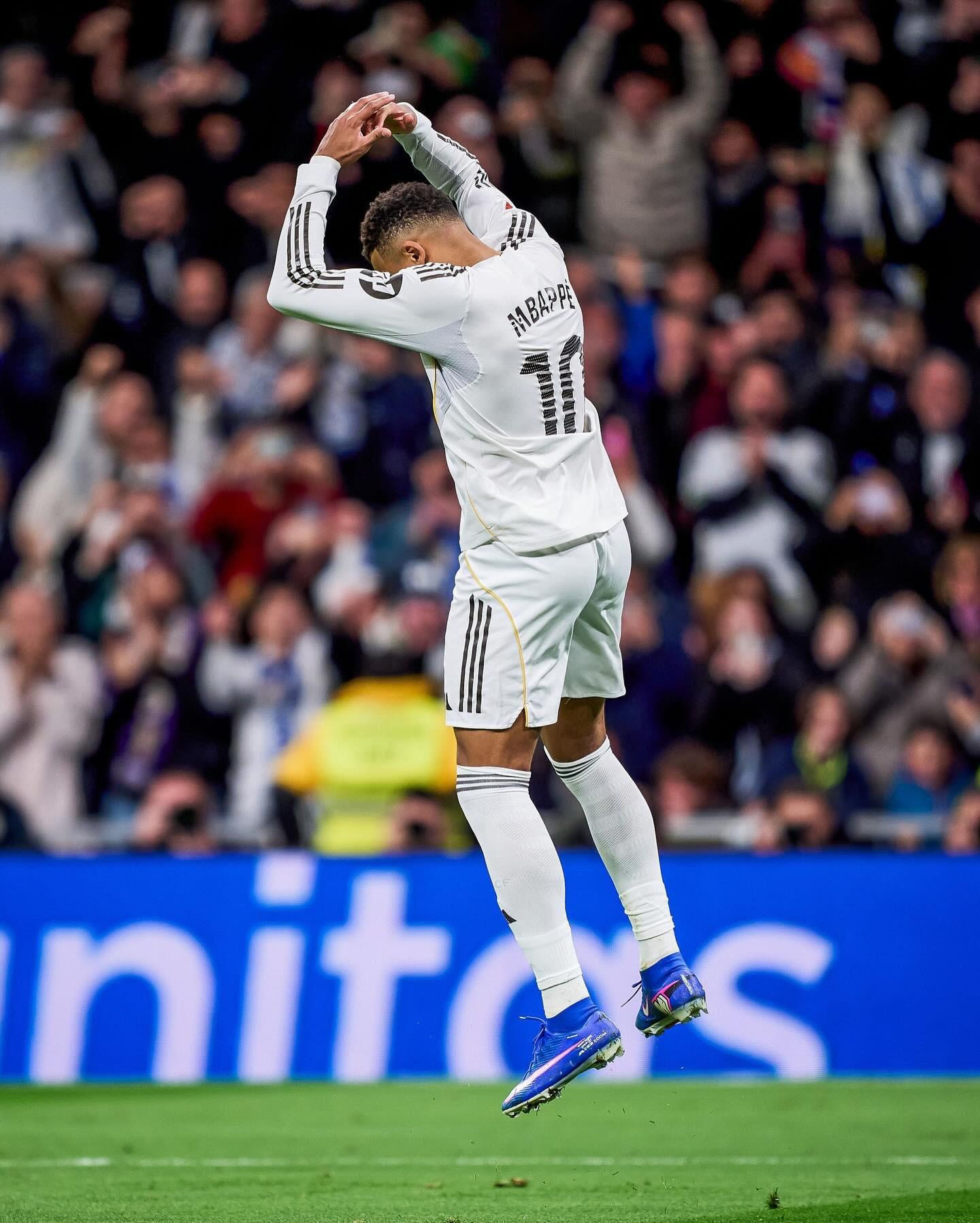 喀麦隆体育部长与足协主席埃托奥决裂，前者指责后者操纵选举（喀麦隆体育部长与足协主席埃托奥关系破裂，指控其操纵选举）