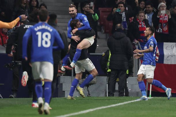 这球可惜了！杨瀚森跟进篮下未获队友传球打破得分荒（错失良机！杨瀚森篮下跟进未获传球，未能终结得分荒）