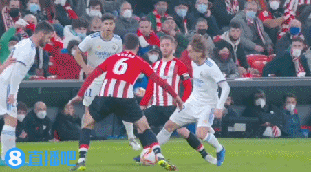 齐沃：我们不会怀疑劳塔罗的重要性，我和他每天都拥抱（齐沃：劳塔罗的重要性不容置疑，我每天都与他拥抱）