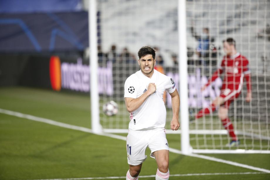 中超比赛亮点：上海海港2-1取胜山东泰山,（中超焦点战：上海海港2比1击败山东泰山）