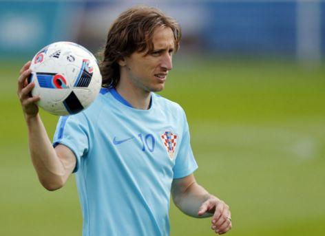 迪马济奥：意甲冬窗1月2日开启，2月2日关闭（迪马济奥：意甲冬季转会窗1月2日开放，2月2日截止）