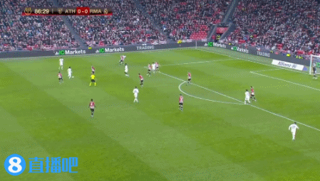 知名巴萨球迷：梅西不该偷偷的溜进诺坎普，这不是他家而是我们的（资深巴萨球迷：梅西不该悄悄回诺坎普，那不是他的家，而是我们的主场）