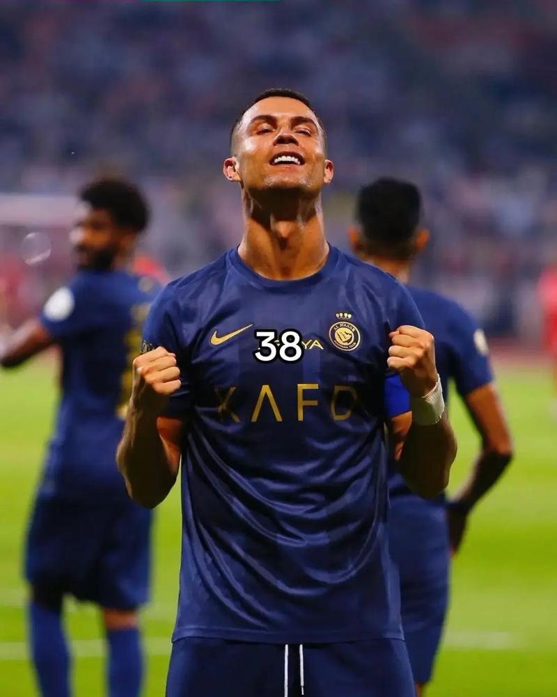 孔帕尼：明天的裁判在意甲被禁赛？我执教伯恩利也降过级（孔帕尼：明日主裁曾在意甲被停哨？我带伯恩利也经历过降级）